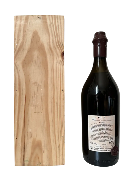 Liqueur Chartreuse VEP Vieillissement Exceptionnellement Prolongé Liqueur Verte fabriquée et mise en bouteille en 2021 par les Pères Chartreux