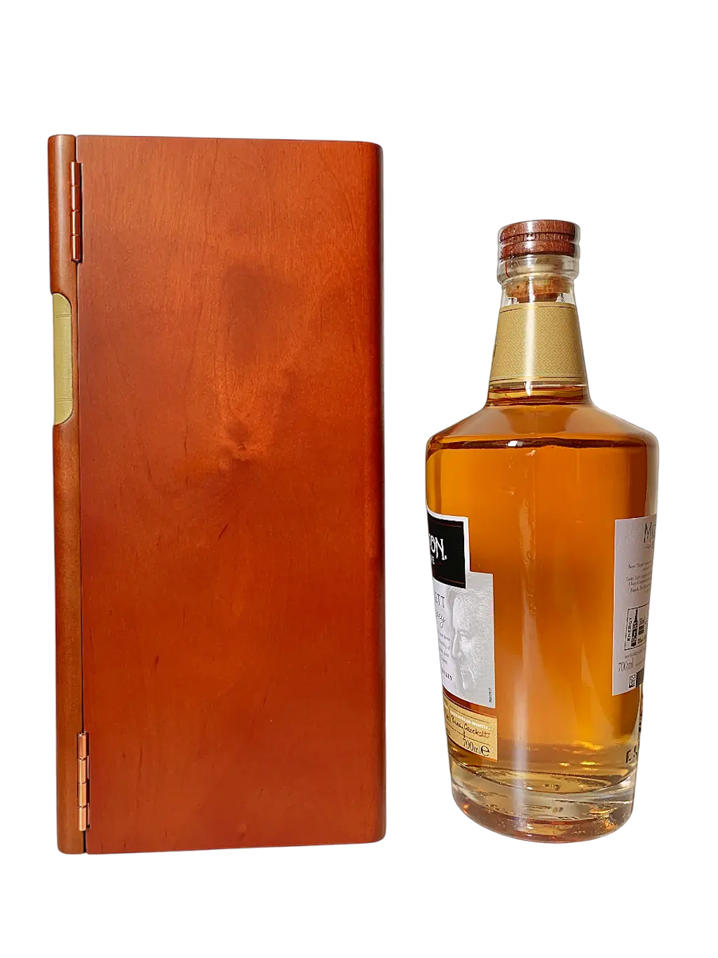 Midleton Very Rare Barry Crockett Legacy single pot still Irish whiskey American Bourbon Cask