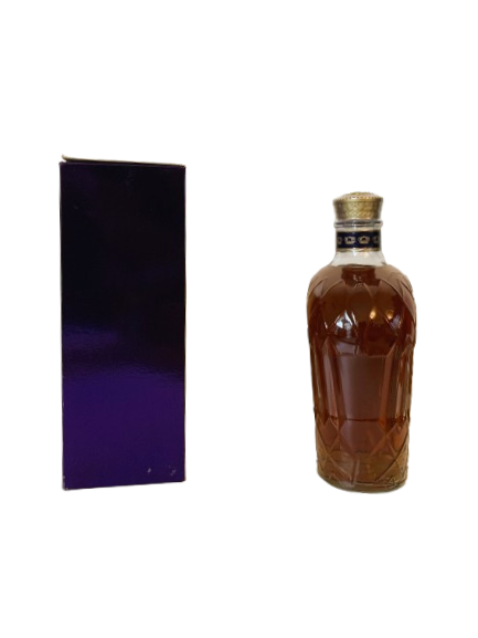 Crown Royal Blended Canadian Whisky Fine de Luxe The Legendary Whisky