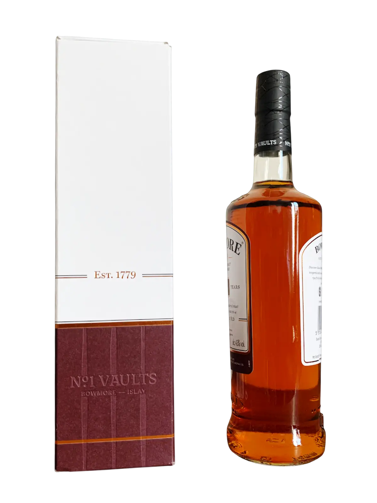 Islay Single Malt Scotch Whisky Bowmore aged 18 years eighteen years old