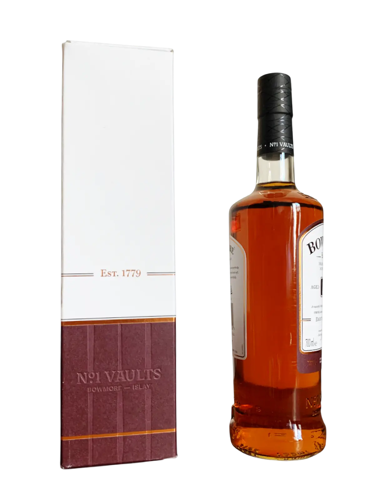 Islay Single Malt Scotch Whisky Bowmore aged 18 years eighteen years old