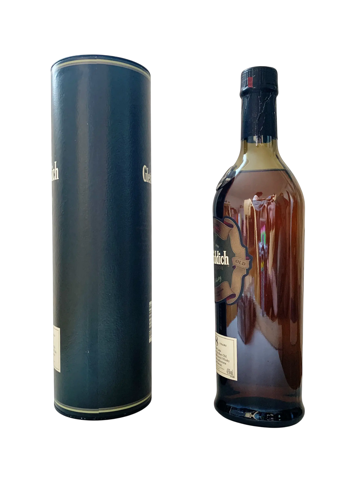 Pure single malt Glenfiddich ancient reserve aged 18 years in oak casks