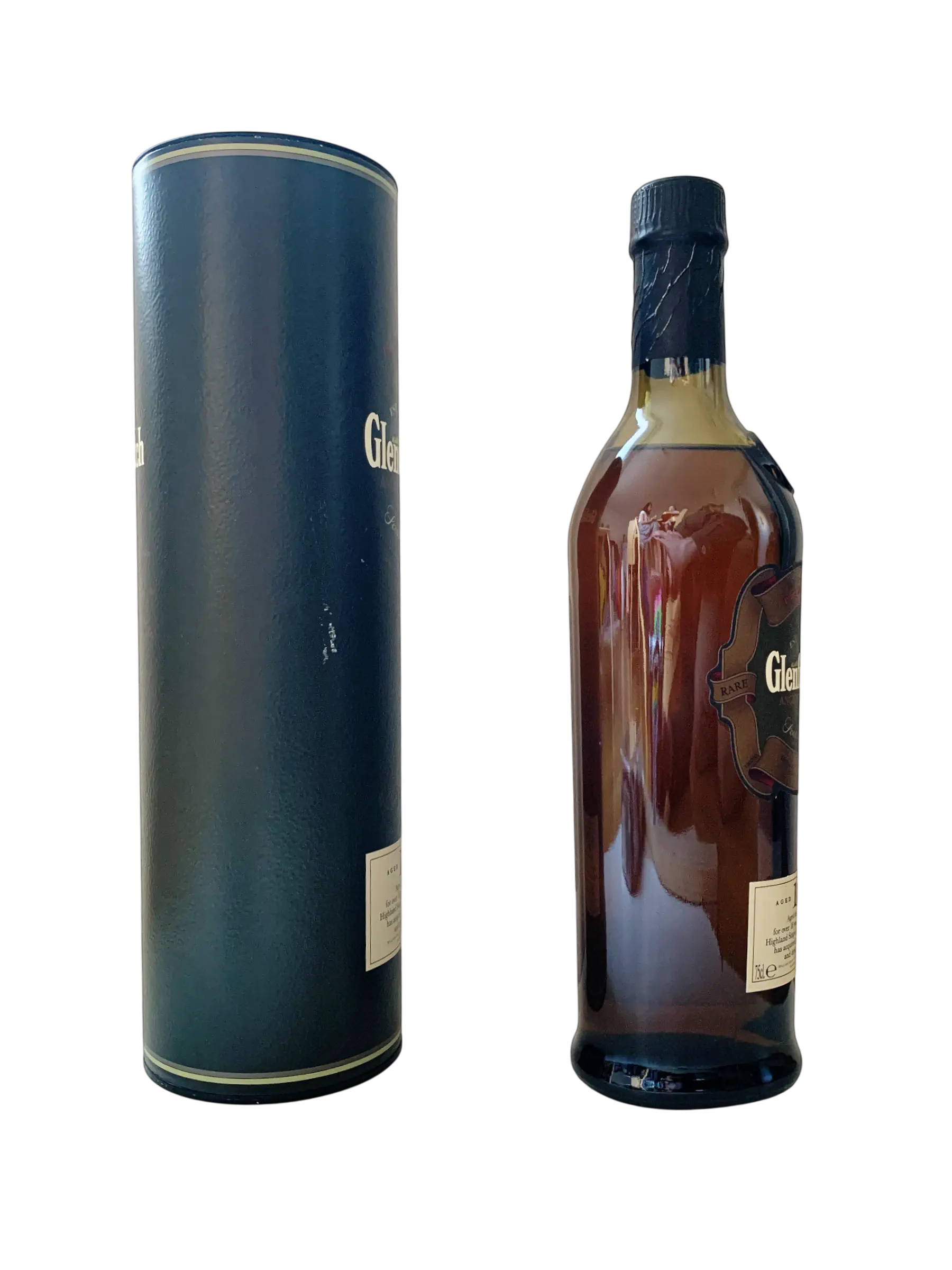 Pure single malt Glenfiddich ancient reserve aged 18 years in oak casks